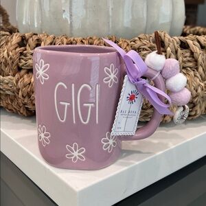 💜Cute. Rae Dunn 💜 GIGI Mug